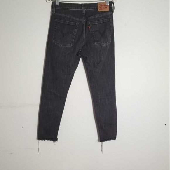 LEVI'S Wedgie Skinny Jeans in Ravens Wing Size 28 - Picture 10 of 16